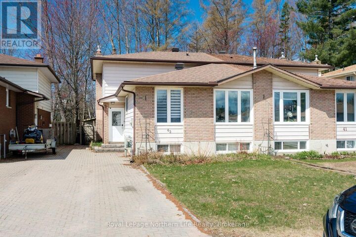 Property Photo:  43 Harris Drive  ON P1A 3Z1 