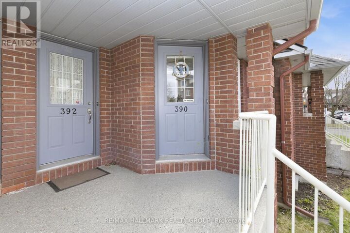 Property Photo:  390 Briston Private 3  ON K1G 5R3 