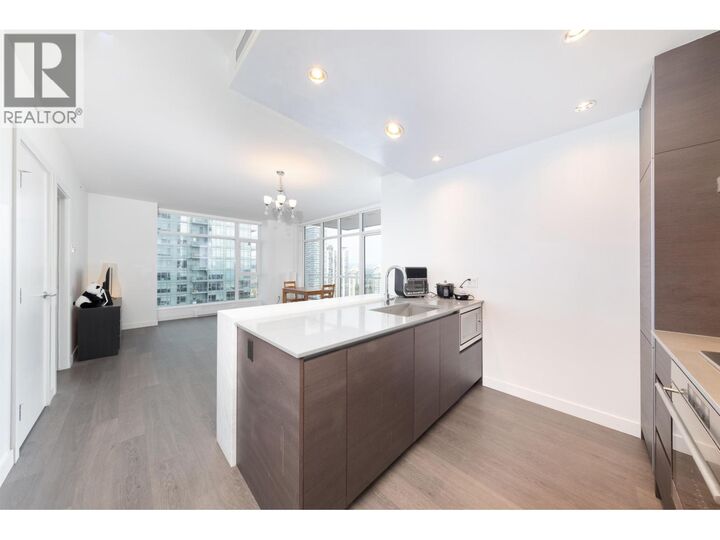 Property Photo:  4670 Assembly Way 2110  BC V5H 0H3 