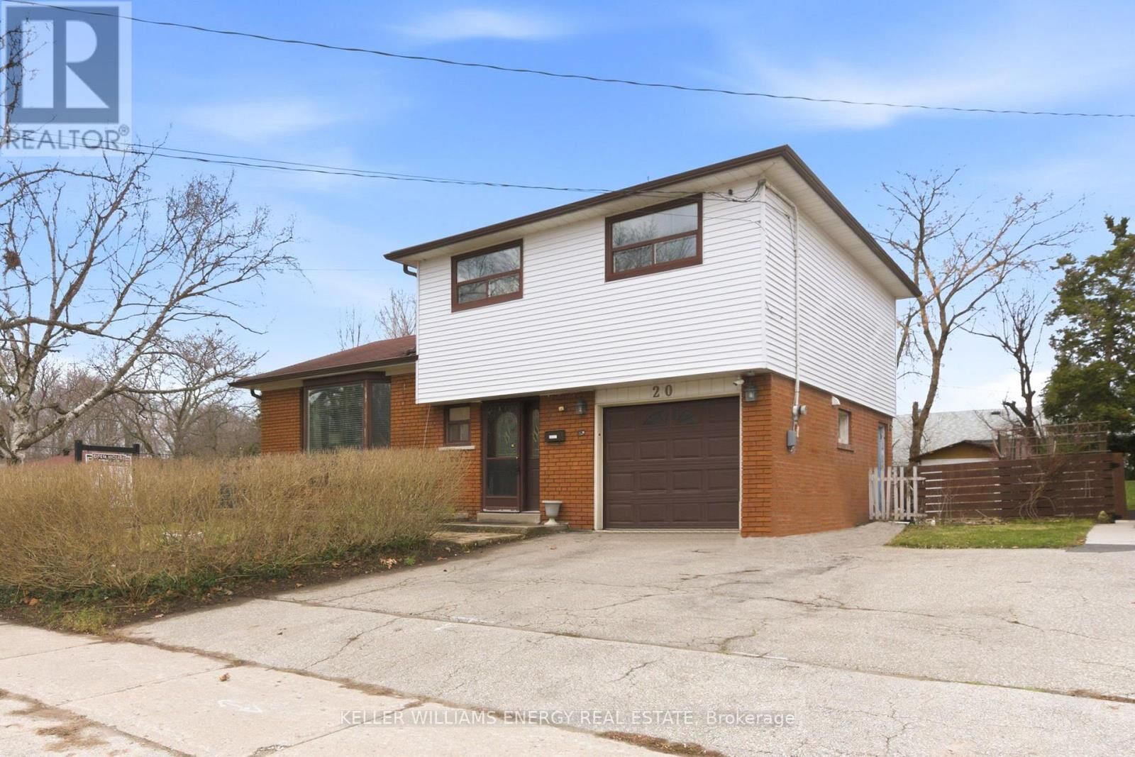 Property Photo:  20 Ravenview Drive  ON M1E 3M1 