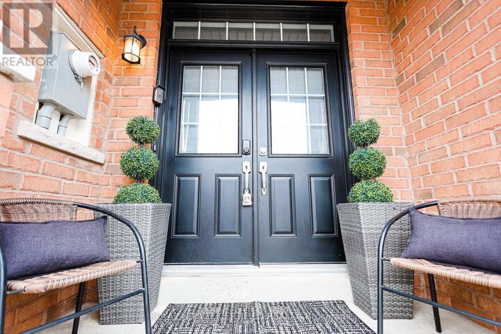Property Photo:  28 Kilrea Way  ON L6X 0R1 