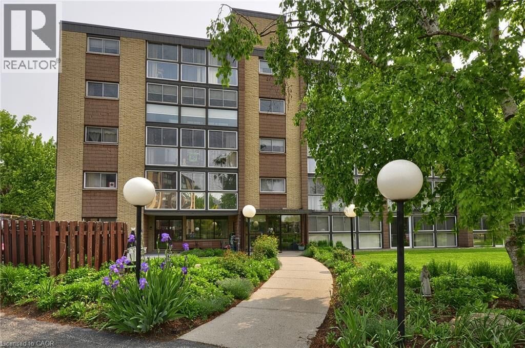 Property Photo:  400 Champlain Boulevard 404  ON N1R 7J6 