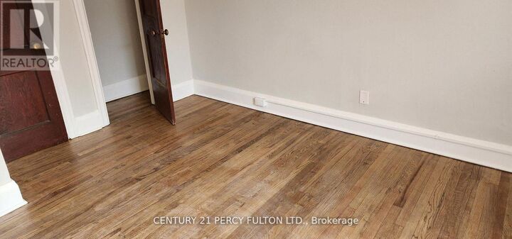 Property Photo: 35 Jane Street 4 ON M6S 3Y3