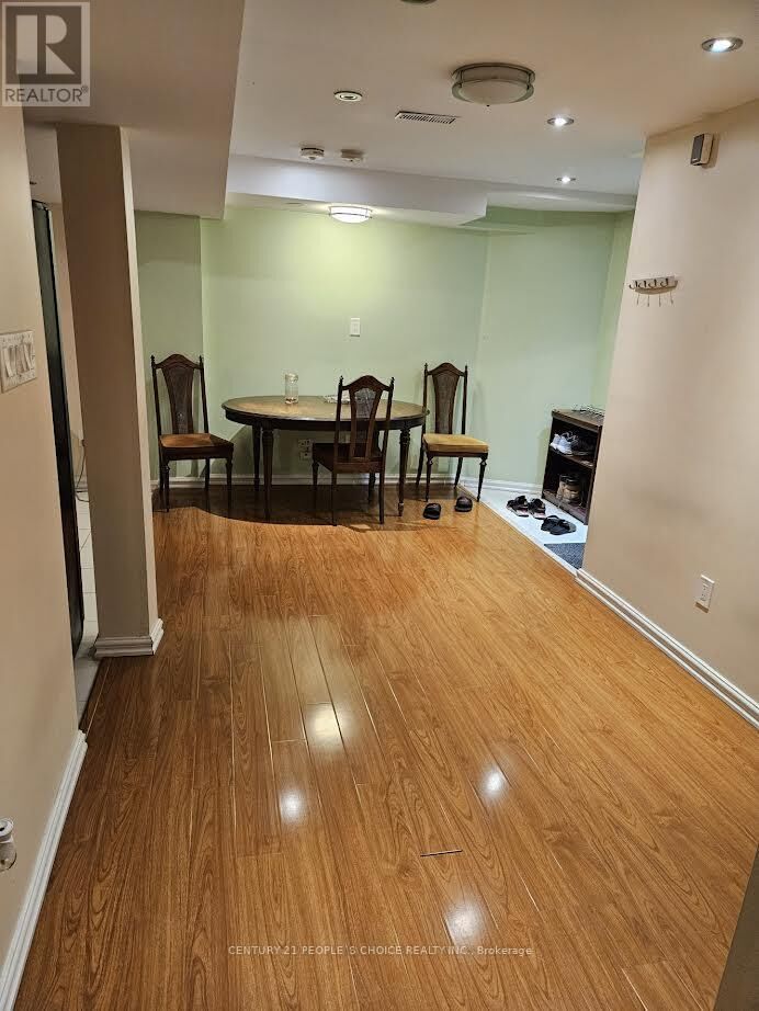 Property Photo:  4329 Guildwood Way  ON L5R 0A4 