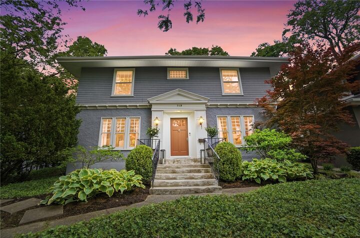 Property Photo:  712 Oakwood Avenue  OH 45419 
