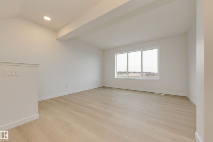 Property Photo:  17234 4 Street NW  AB T5Y 4G5 