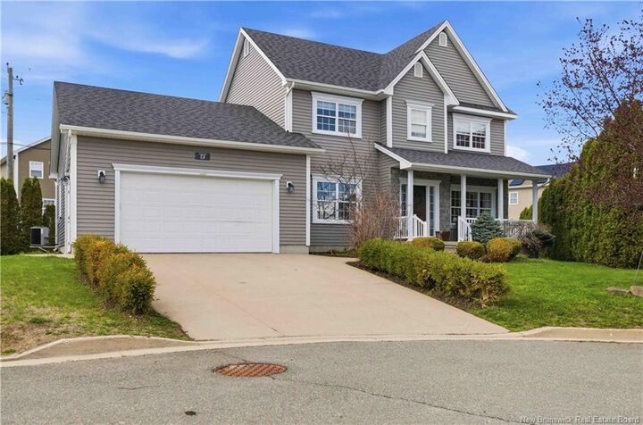 Property Photo:  72 Jackstraw Court  NB E3B 0L3 
