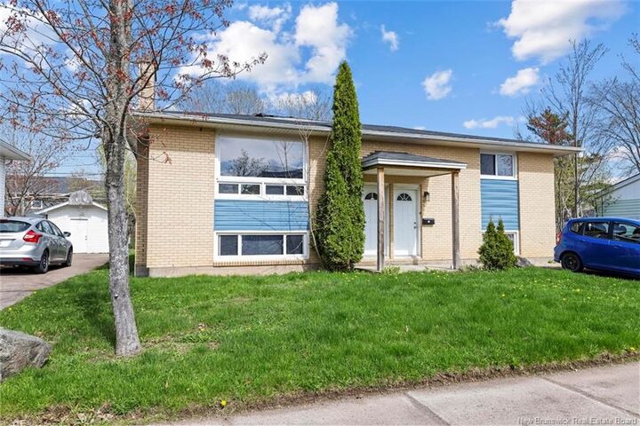 25-27 Whitney Avenue — photo 1