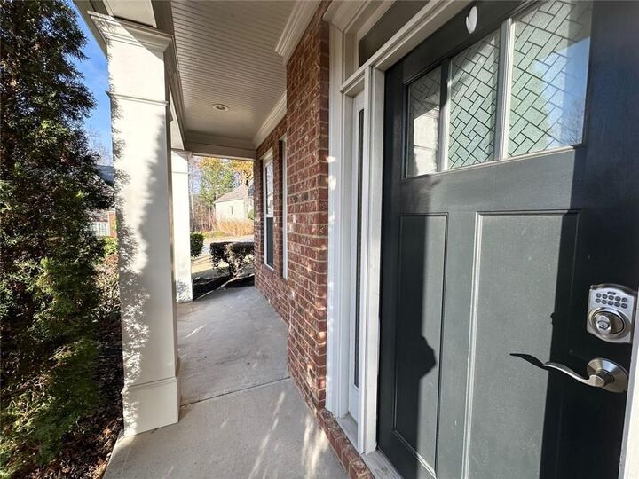 Property Photo:  5605 Upper Creek Court  GA 30024 
