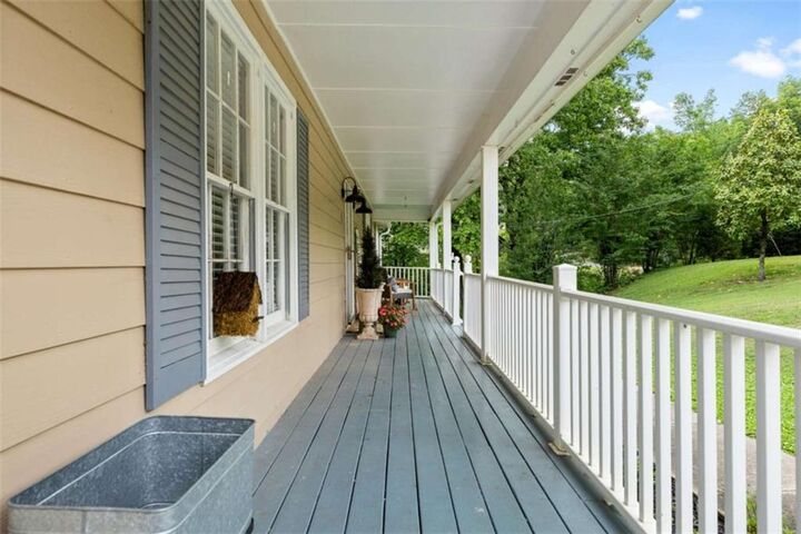 Property Photo: 21 Timberwood Drive SE GA 30173