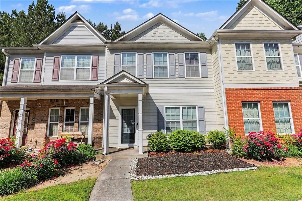 Property Photo: 6211 Shoals Loop GA 30291