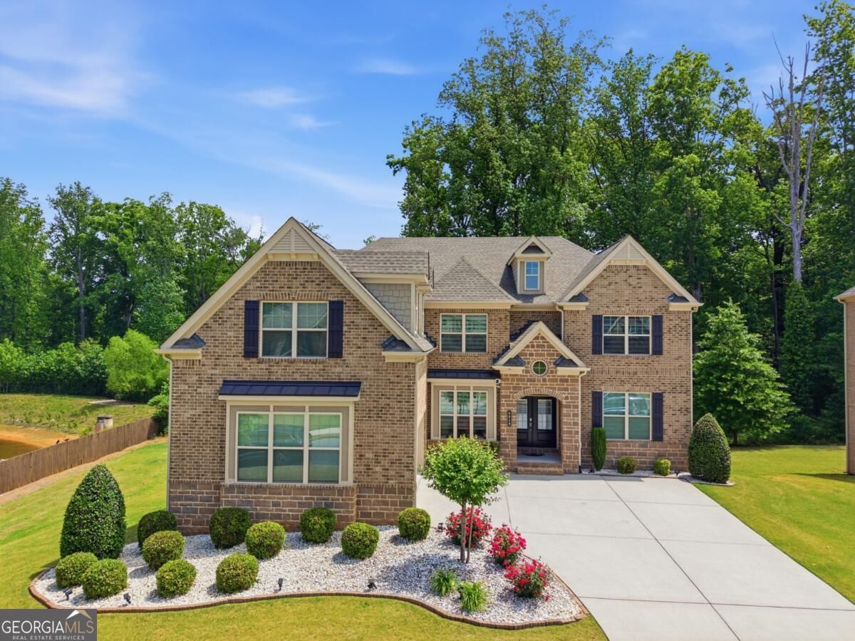 Property Photo:  6010 Ashborough Park  GA 30040 