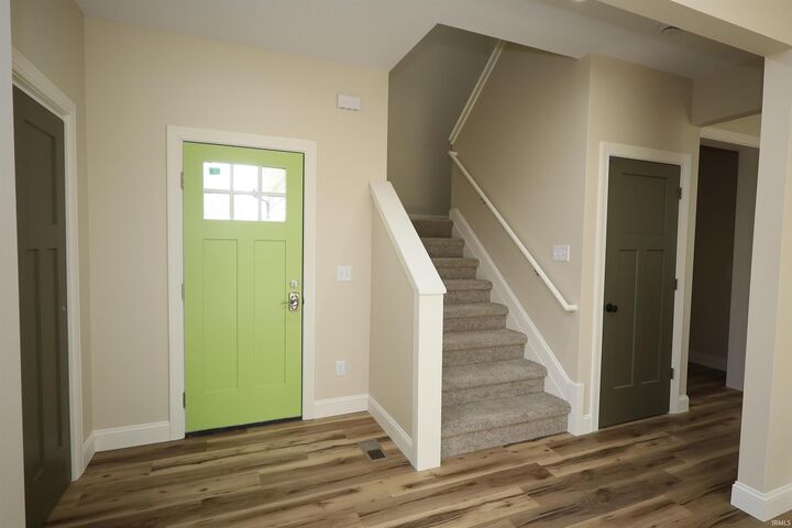 Property Photo: 5822 Fernwood Avenue IN 46809-2026