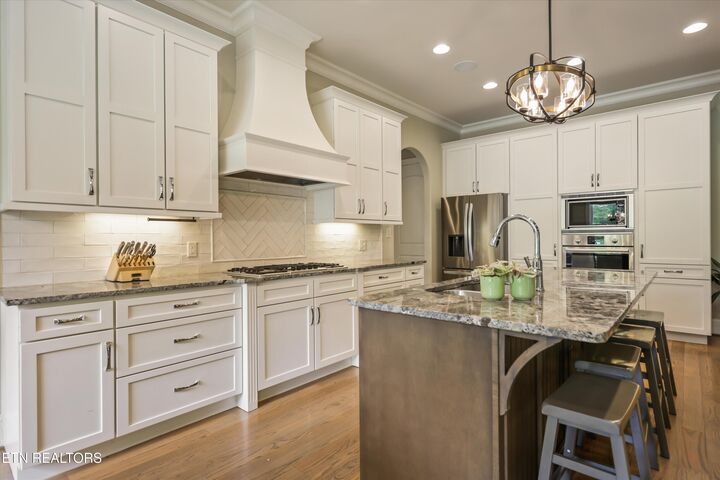 Property Photo:  501 Lone Willow Drive  TN 37934 
