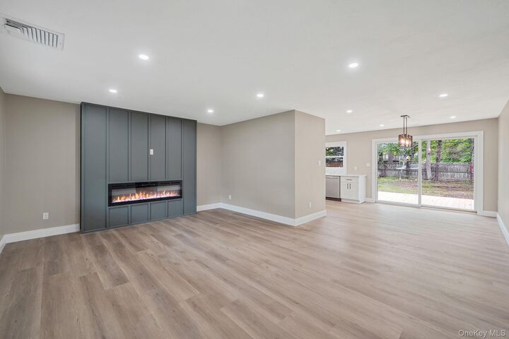 Property Photo:  41 Winside Lane  NY 11727 