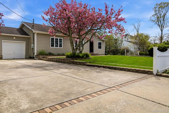 Property Photo:  46 Lafayette Drive  NY 11967 