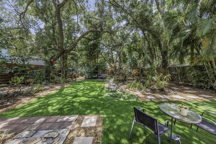 Property Photo:  416 N Washington Avenue  FL 33755 