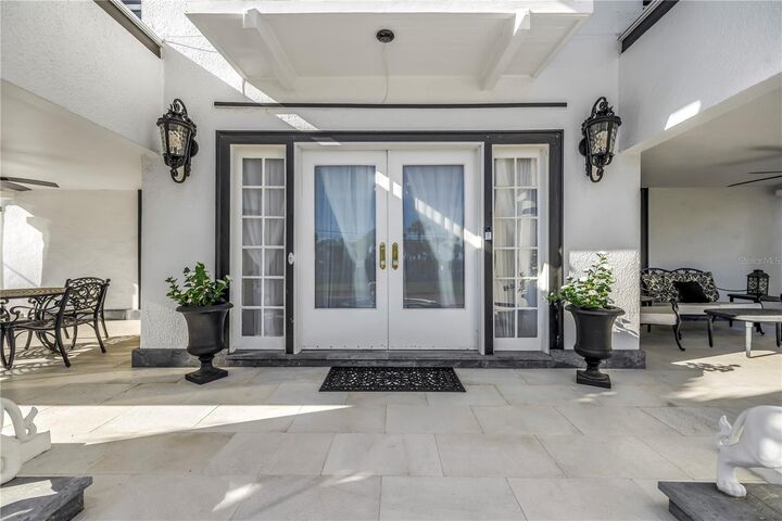 Property Photo: 208 N Spring Boulevard FL 34689