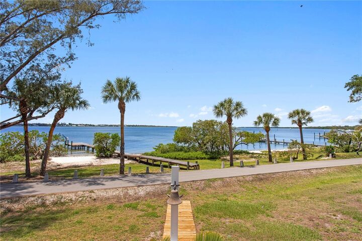 Property Photo: 5216 13th Street FL 34221