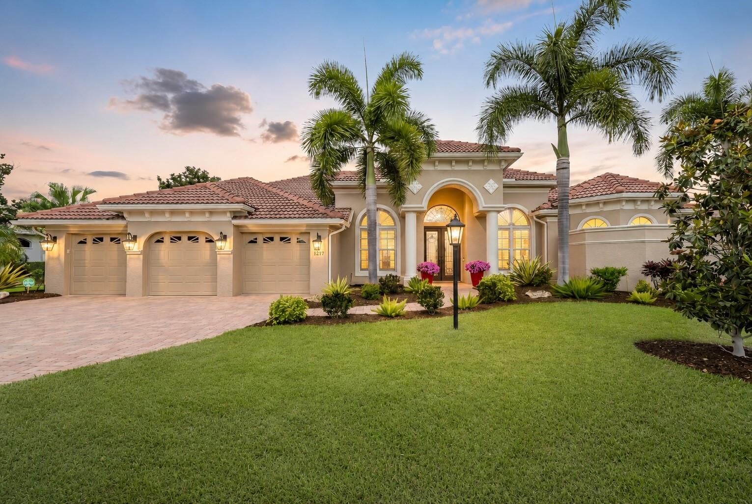 Property Photo: 7207 Ashland Glen FL 34202