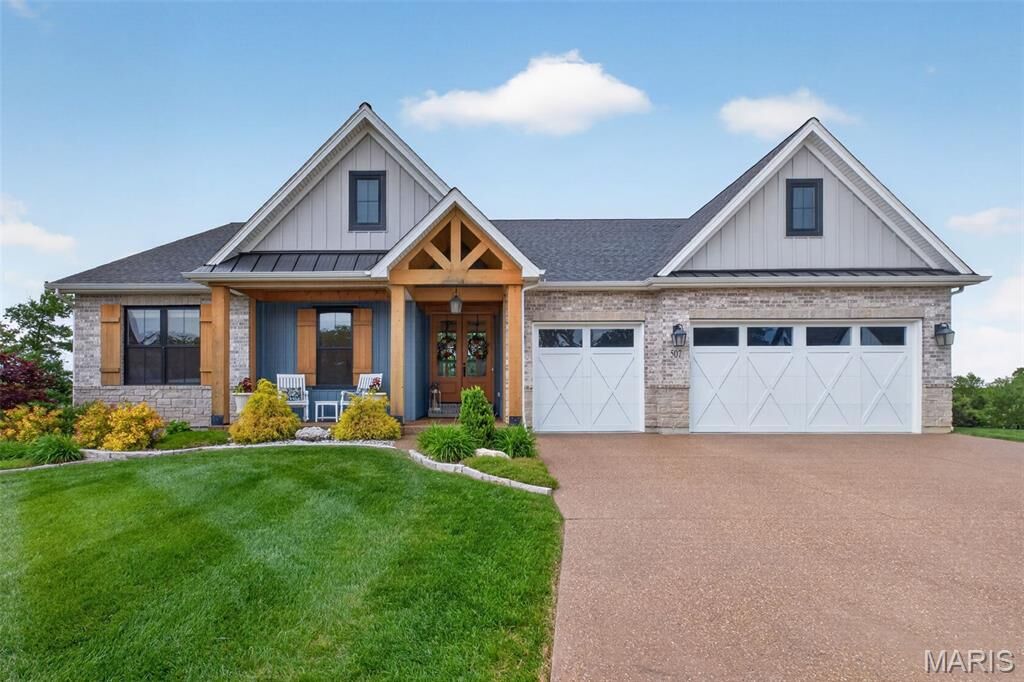 Property Photo: 507 Stonewolf Creek Drive MO 63385