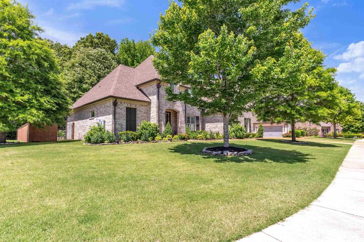 Property Photo:  255 Saunders Creek Cir  TN 38066 