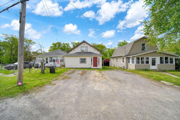 Property Photo:  407 Hinckley Boulevard  MI 49203 
