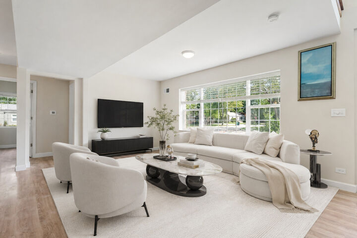 Property Photo:  201 W Potomac Avenue  IL 60148 