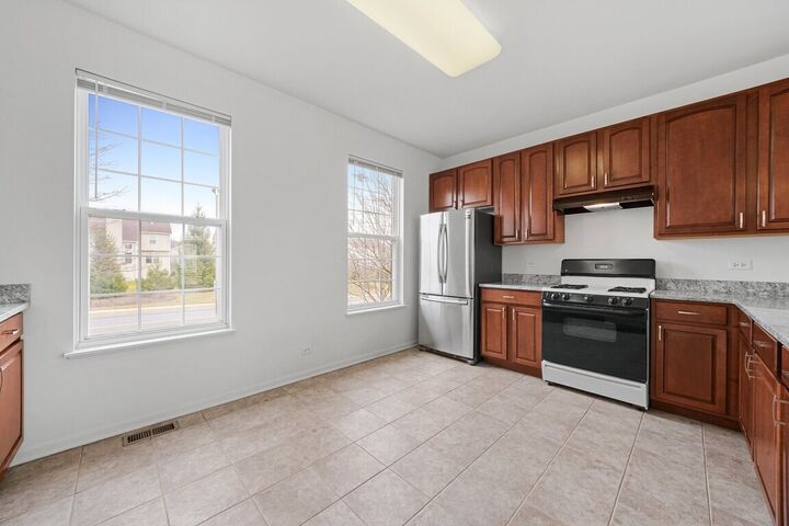 Property Photo:  760 Lambert Lane 96-1  IL 60103 