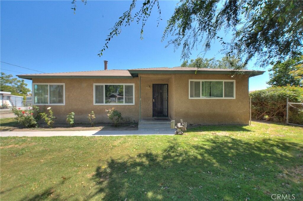 Property Photo:  14628 Walters  CA 92880 