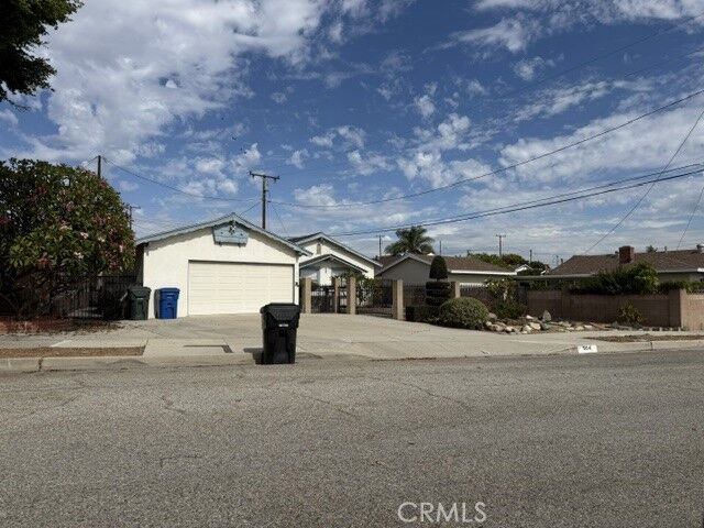 Property Photo: 904 N Azalea Drive CA 90640