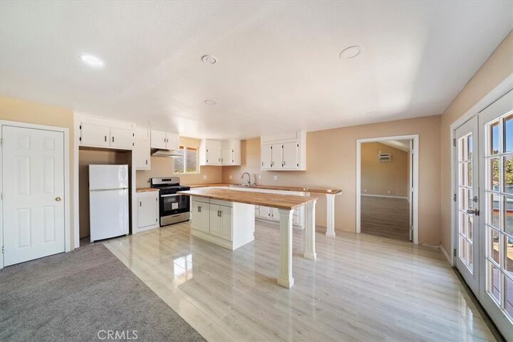 Property Photo:  63285 Pinyon  CA 92561 