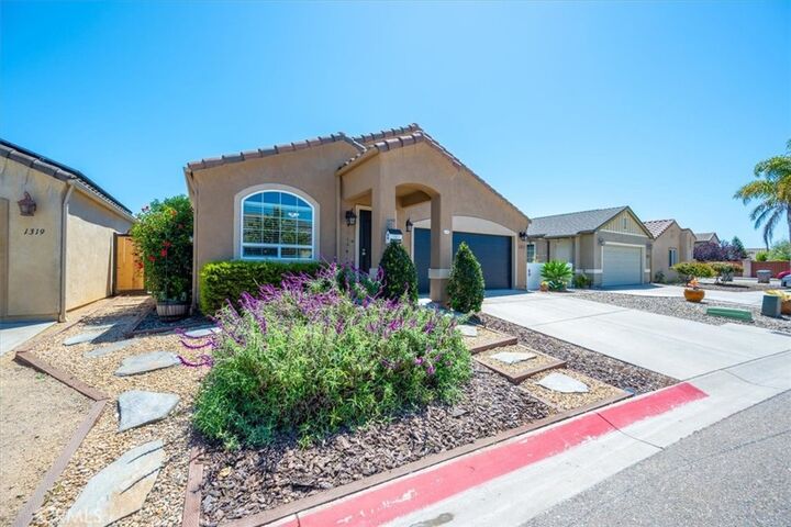 Property Photo:  1323 Glenbrook  CA 93420 