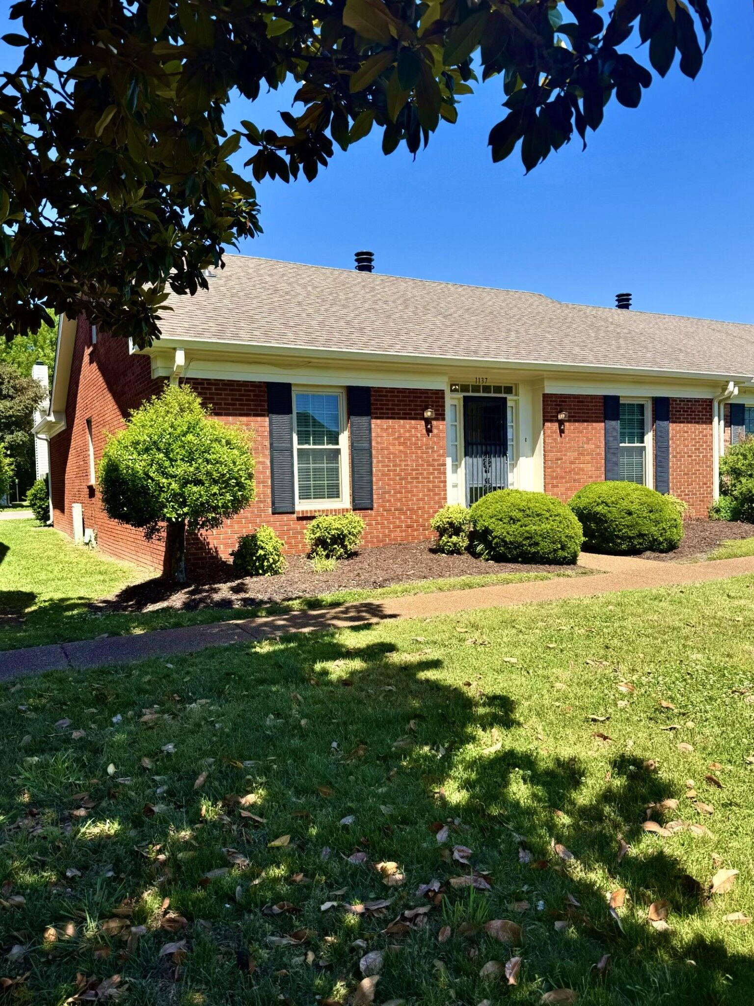 Property Photo:  1137 E Northfield Blvd  TN 37130 
