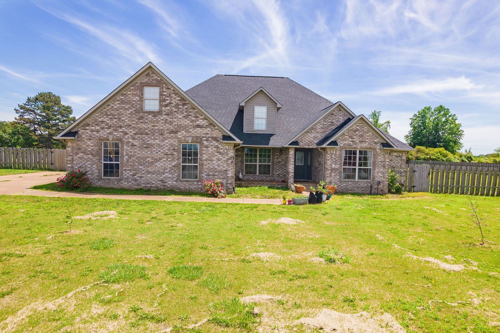 Property Photo: 100 Mary Kate Ln TN 38340