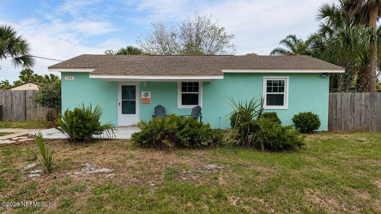 Property Photo: 1105 10th Street N FL 32250