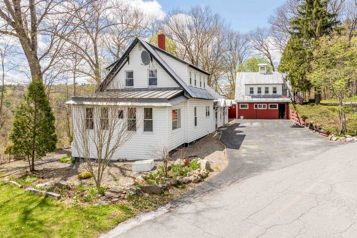 Property Photo:  265 Bank Street Extension  NH 03766 