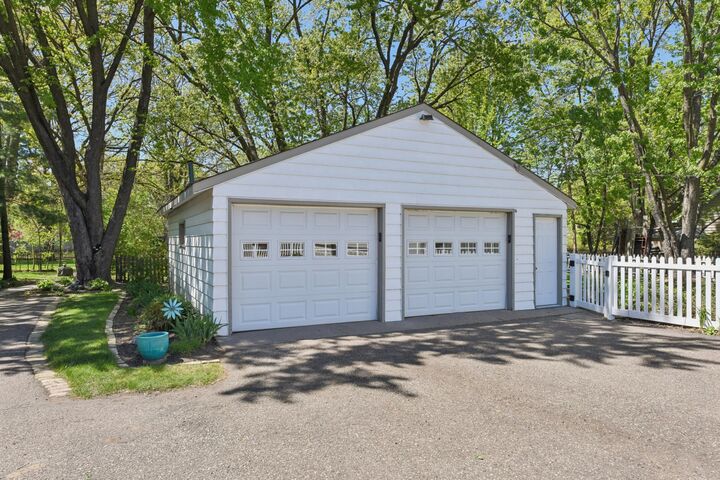 Property Photo: 4721 Bald Eagle Avenue MN 55110