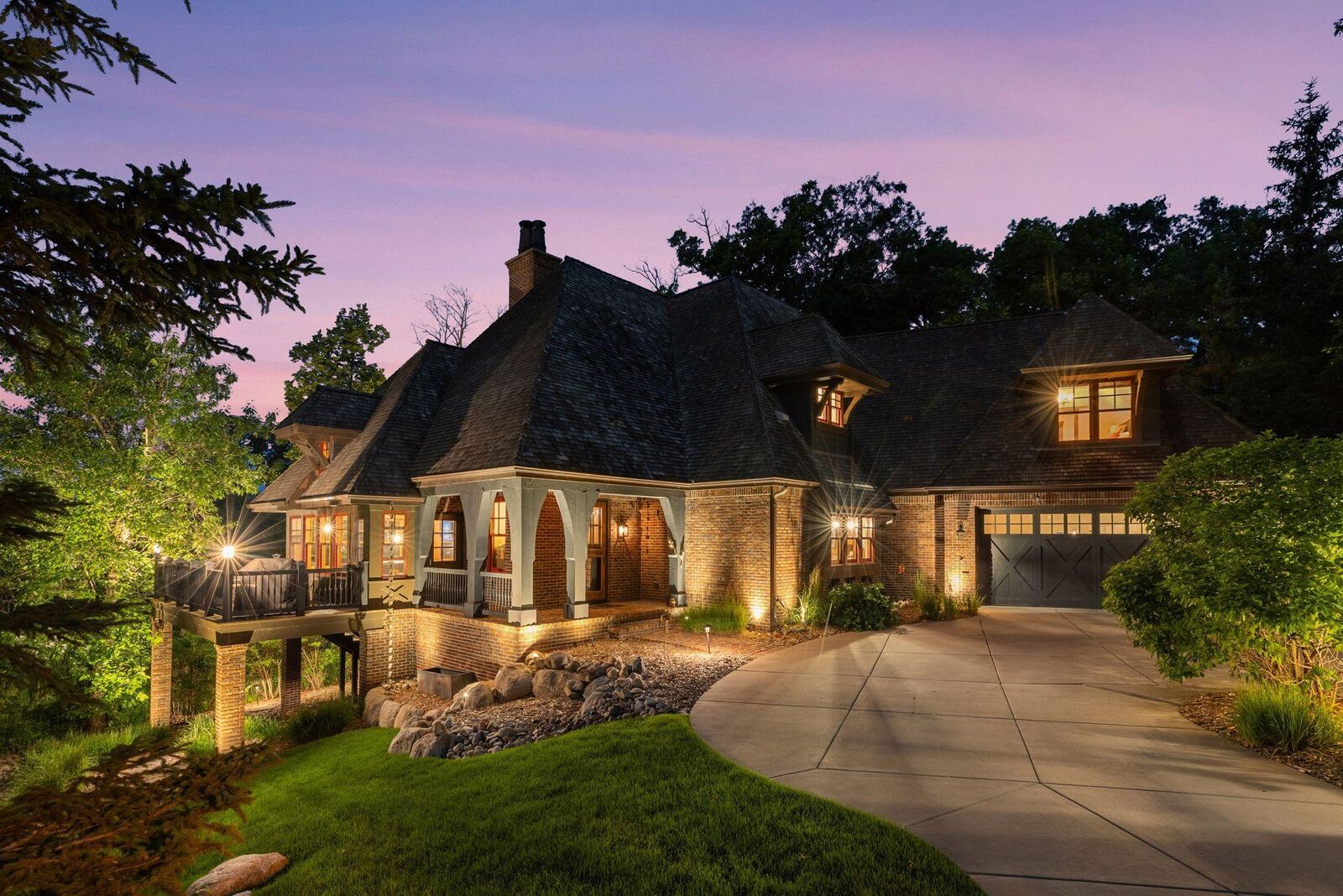 Property Photo: 1610 Locust Hills Place MN 55391