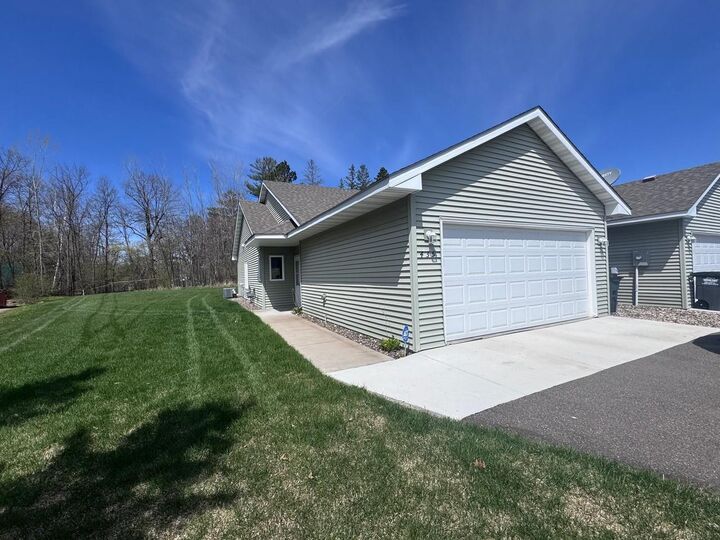 Property Photo:  435 Maplewood Court  MN 56342 