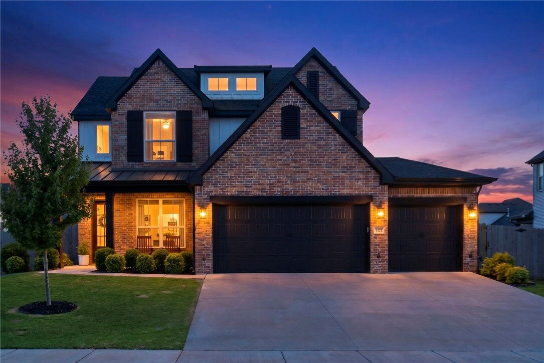 Property Photo:  1423 Allens Mill  AR 72718 