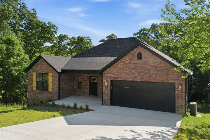 Property Photo: 16 Burwell Drive AR 72714