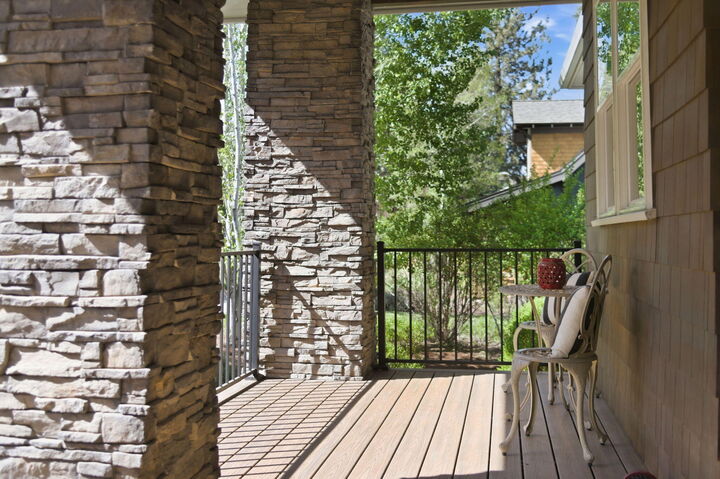 Property Photo: 2498 NW Brickyard Street OR 97703