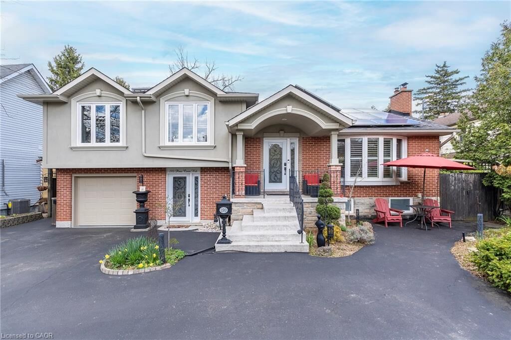 Property Photo:  193 Pine Cove Road  ON L7N 1W1 