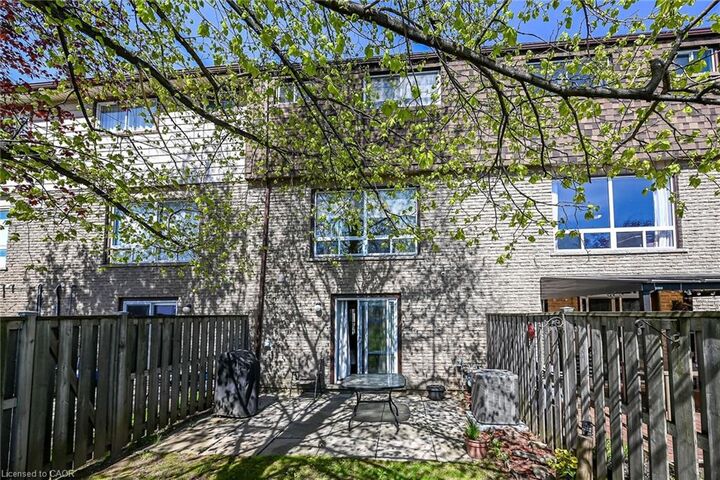 Property Photo:  1455 Garth Street 9  ON L9B 1T4 