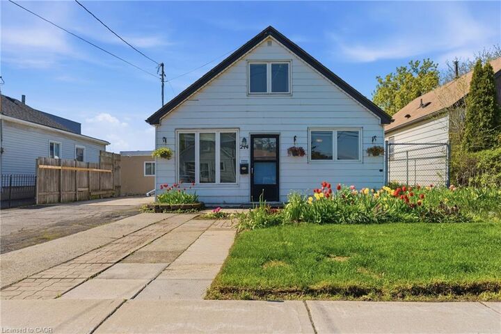 Property Photo:  214 Glow Avenue  ON L8H 3W7 