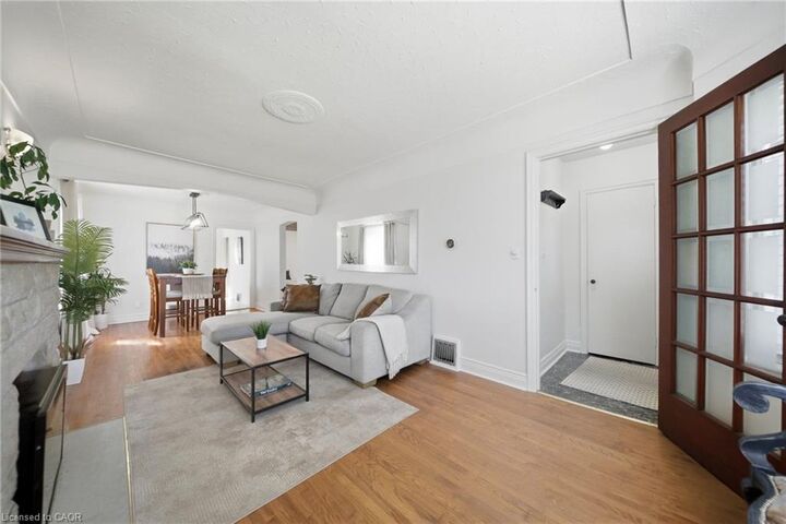 Property Photo:  280 East 11th Street  ON L9A 3T7 