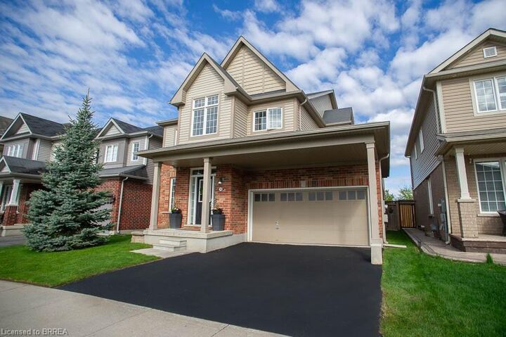 Property Photo:  10 Bisset Avenue  ON N3T 0H2 