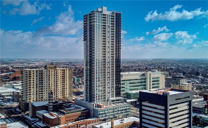 Property Photo:  60 Frederick Street 2403  ON N2H 0C7 