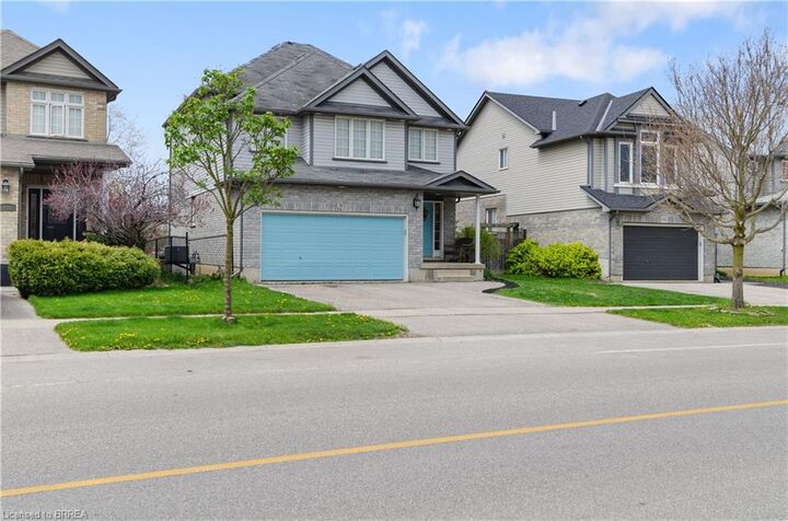 Property Photo:  194 McGuiness Drive  ON N3T 0B5 